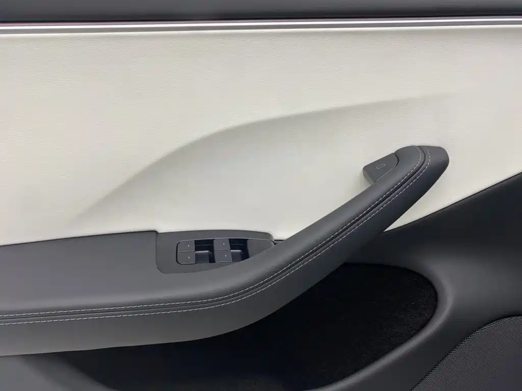 Tesla Model 3 — фотографии объявления, Фото 24