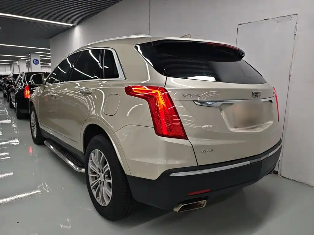 Cadillac XT5 — миниатюра 5