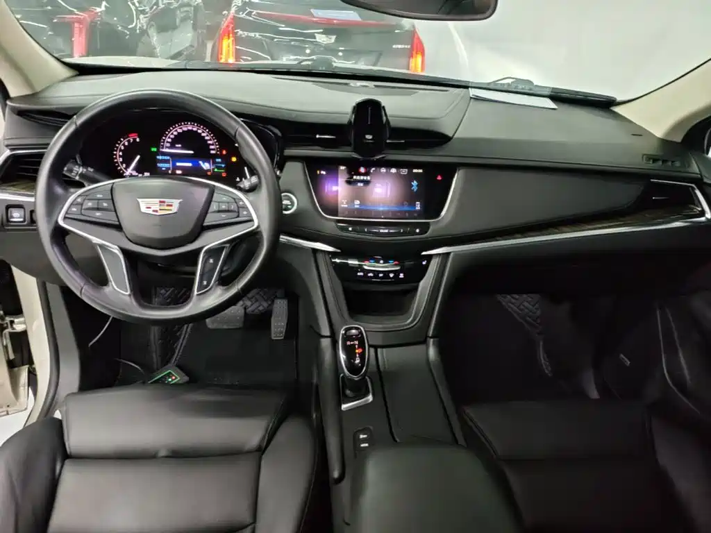 Cadillac XT5 — миниатюра 10