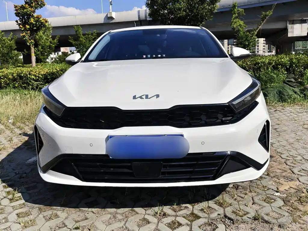 Kia K3 - фото 2