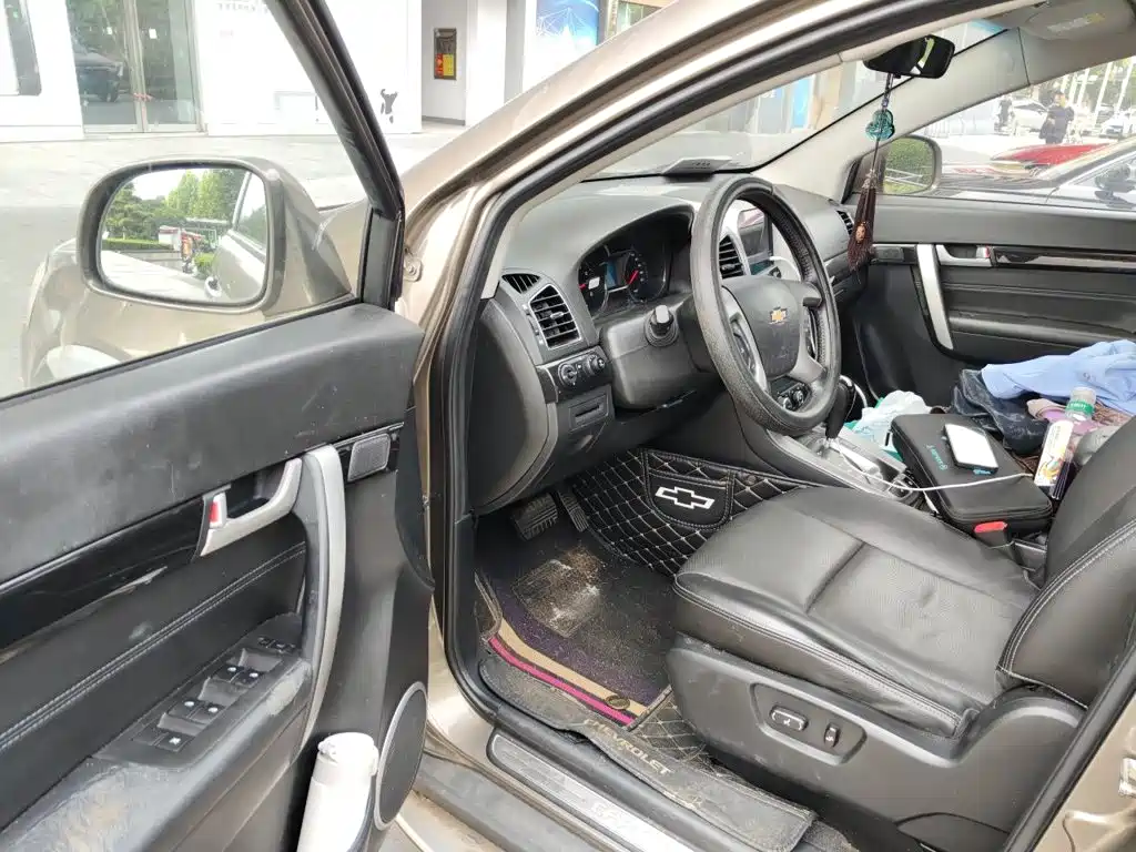 Chevrolet Captiva — миниатюра 12