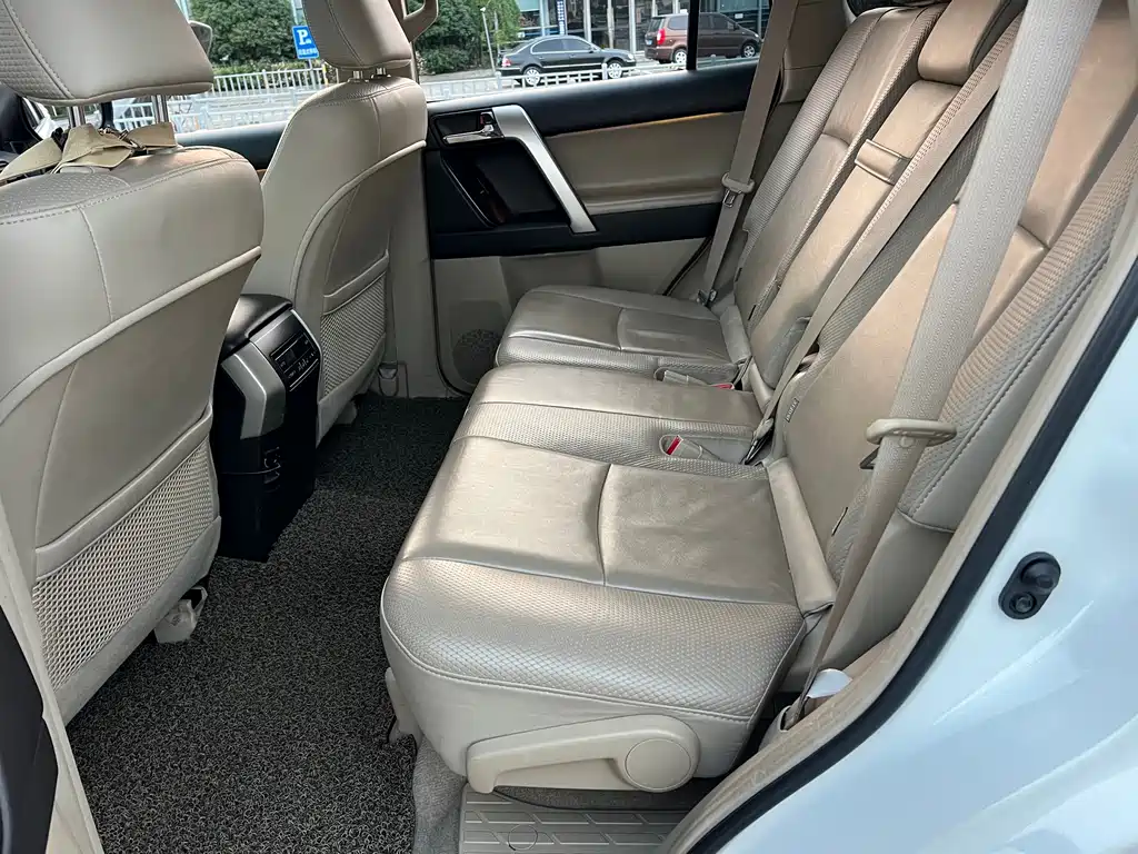 Toyota Prado — миниатюра 6