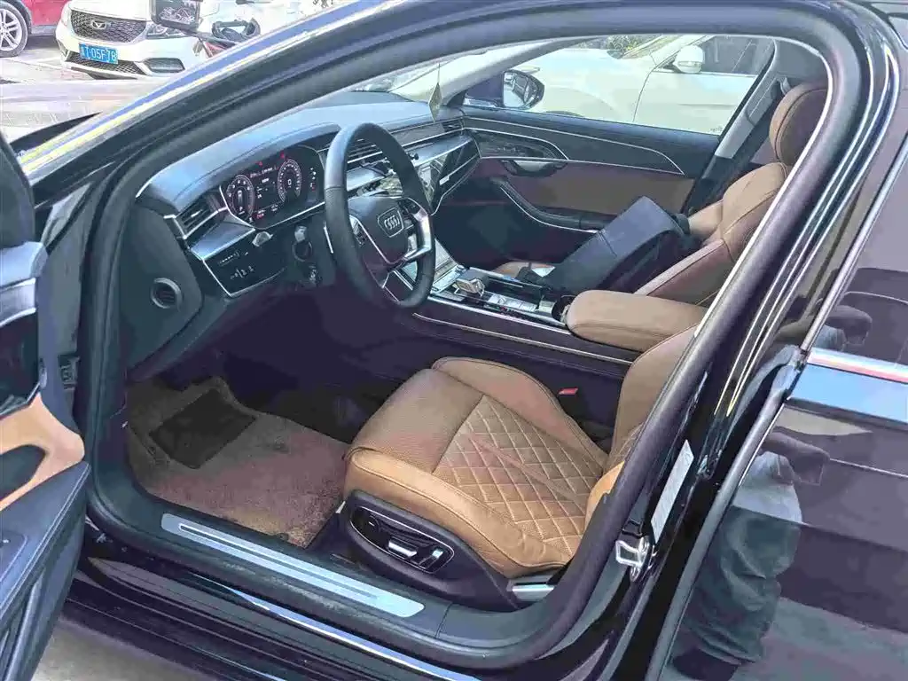 Audi A8 — миниатюра 7