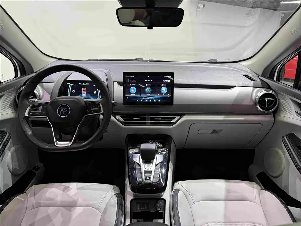 BYD Yuan Pro — миниатюра 17