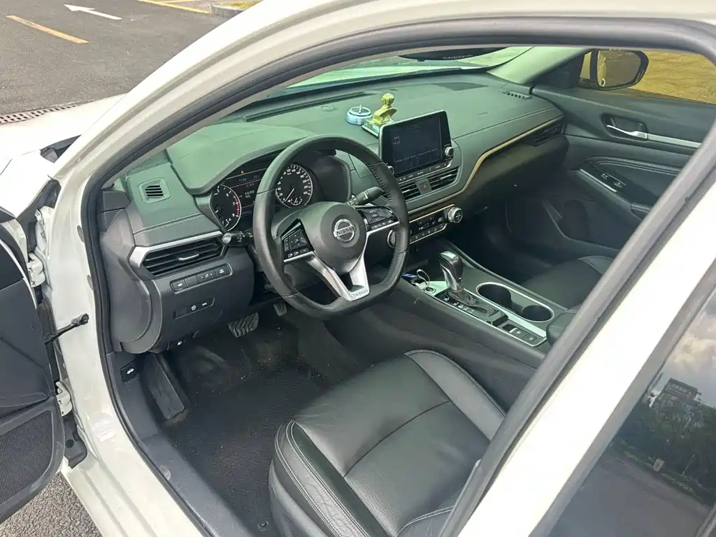 Nissan Teana — миниатюра 5