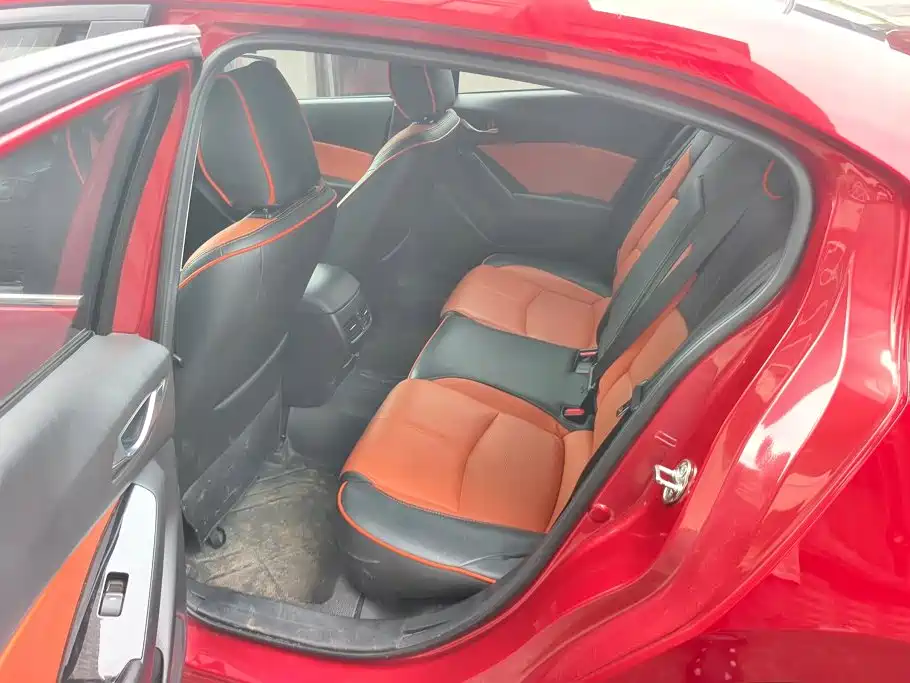 Mazda 3 Axela — миниатюра 10