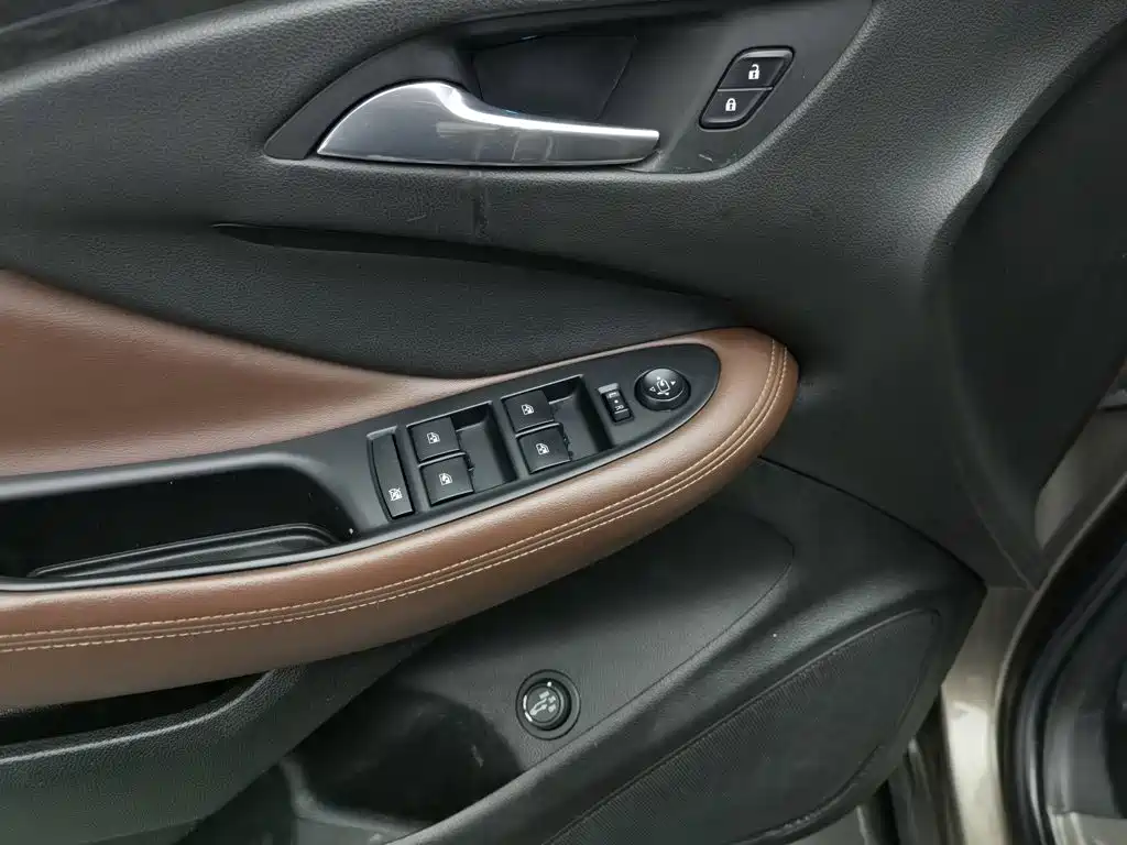 Buick Envision Plus — миниатюра 9