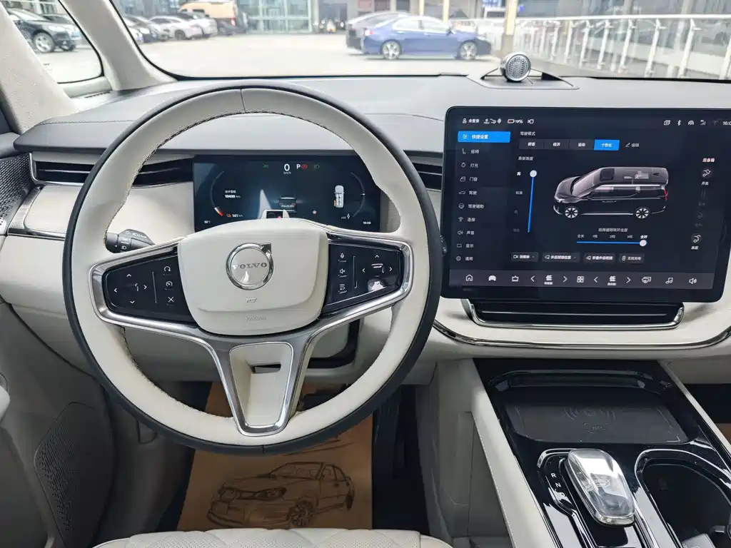 Volvo EM90 — миниатюра 20