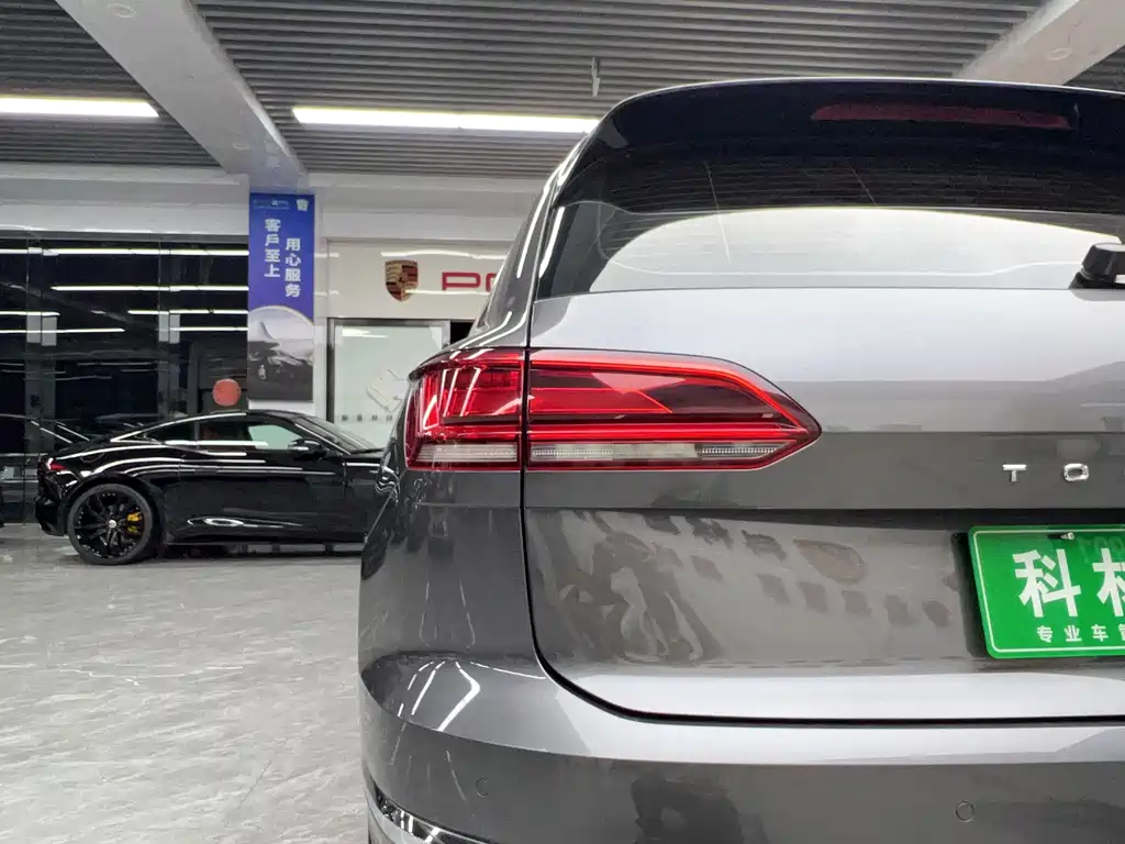 Volkswagen Touareg — миниатюра 10
