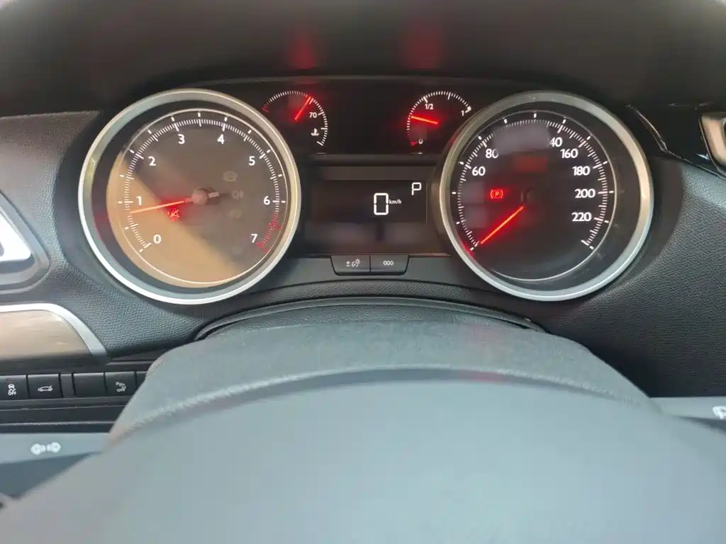 Peugeot 408 — миниатюра 4