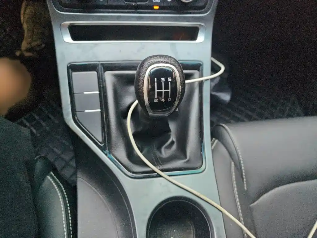 Geely Emgrand — миниатюра 7