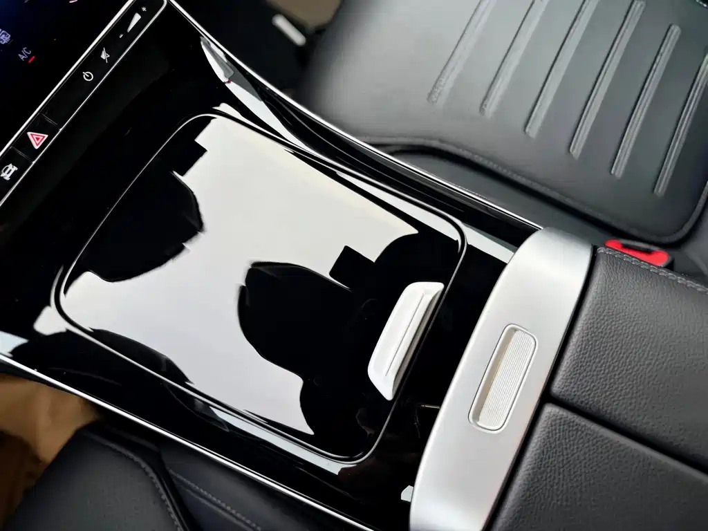 Mercedes-Benz C-Class — миниатюра 15