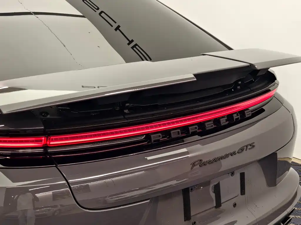 Porsche Panamera — миниатюра 16
