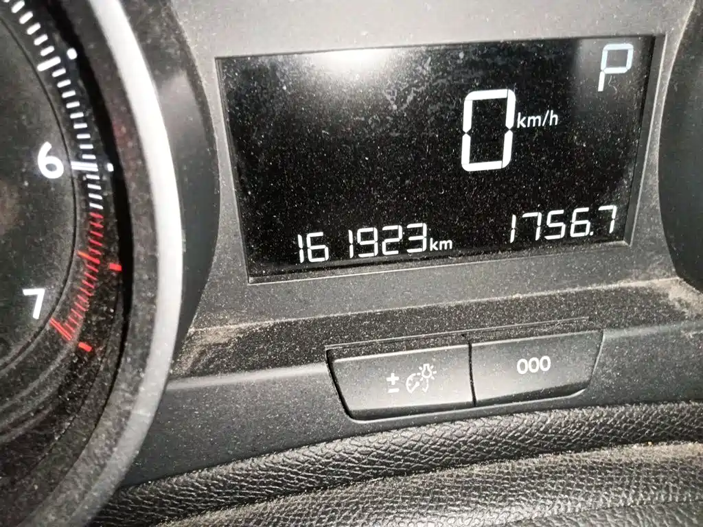 Peugeot 408 — миниатюра 13