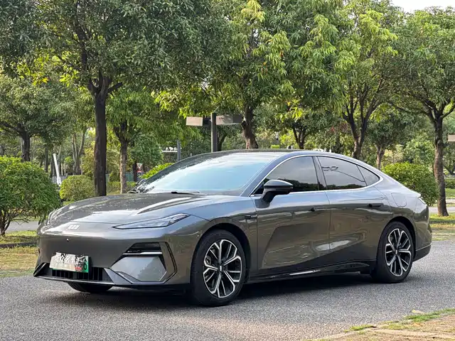 2026 Geely Galaxy E8