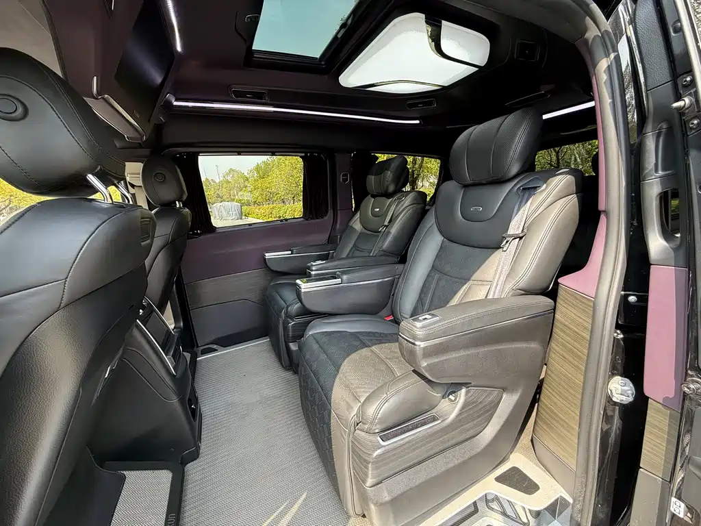 MERCEDES-BENZ V CLASS