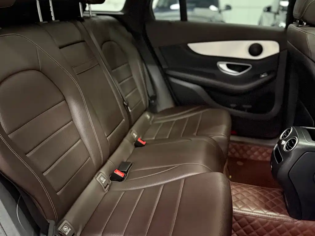 Mercedes-Benz GLC — миниатюра 12