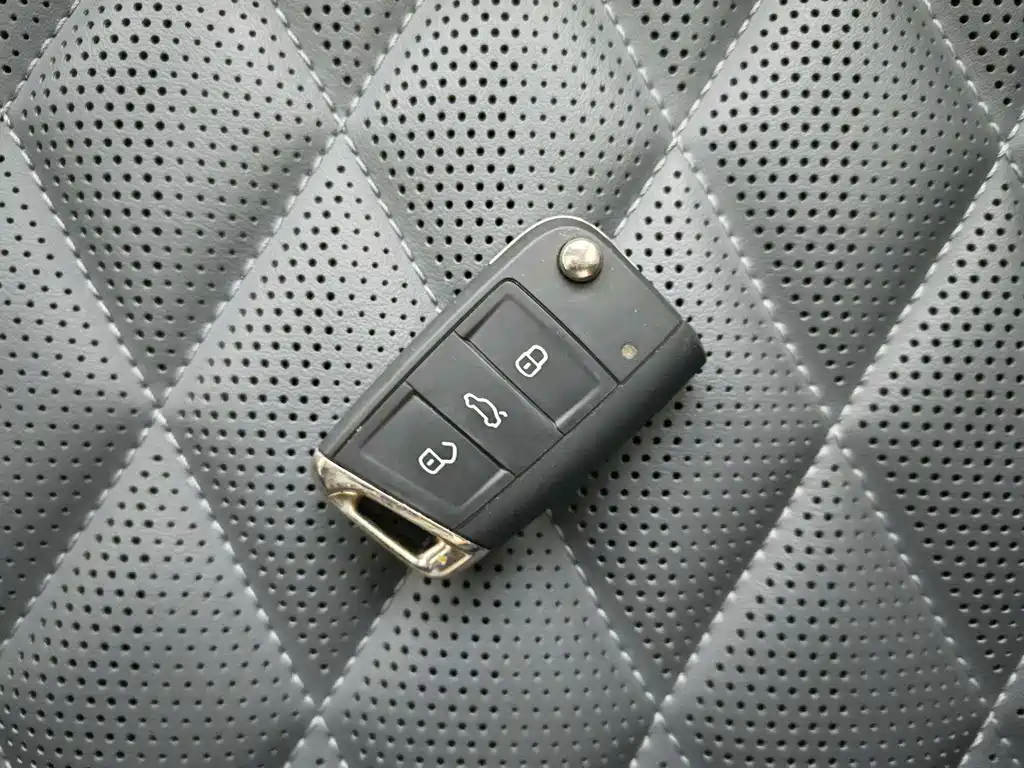 Volkswagen Sagitar — миниатюра 20