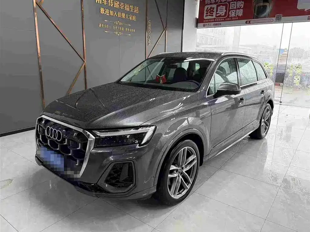 奥迪Q7 2025款 55 TFSI quattro S line运动型 2025