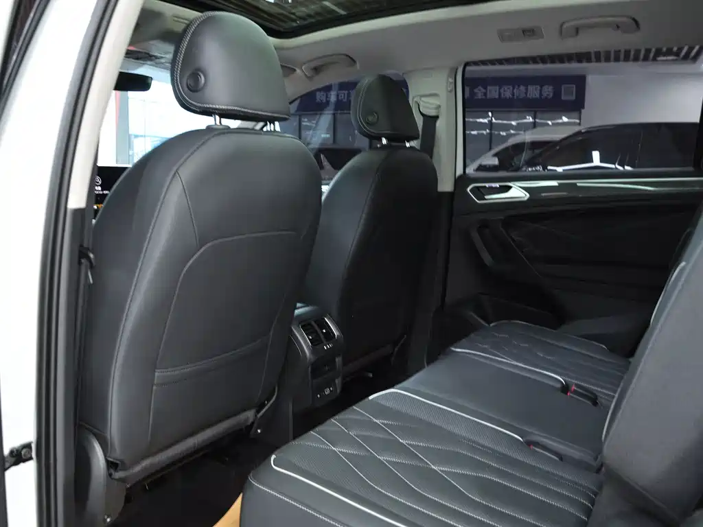 Volkswagen Tiguan L — миниатюра 7