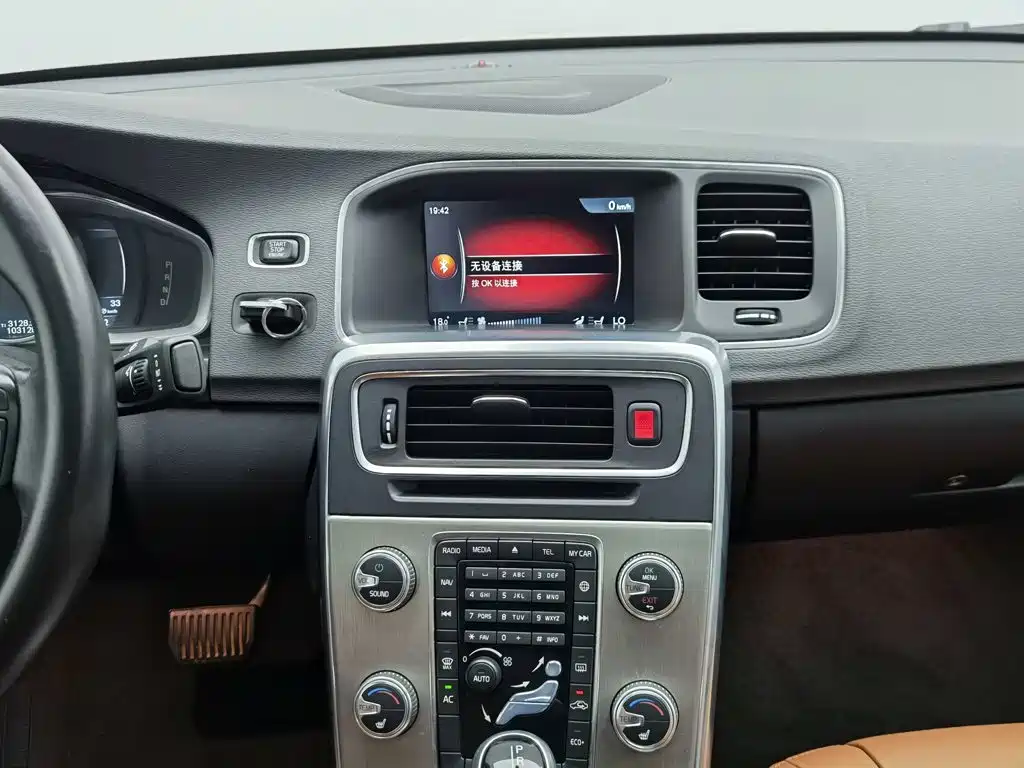 Volvo S60 — миниатюра 12