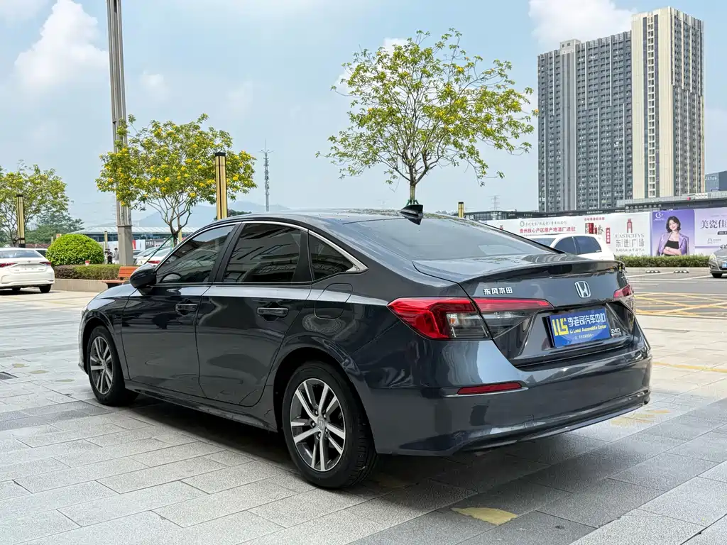 Honda Civic — миниатюра 7