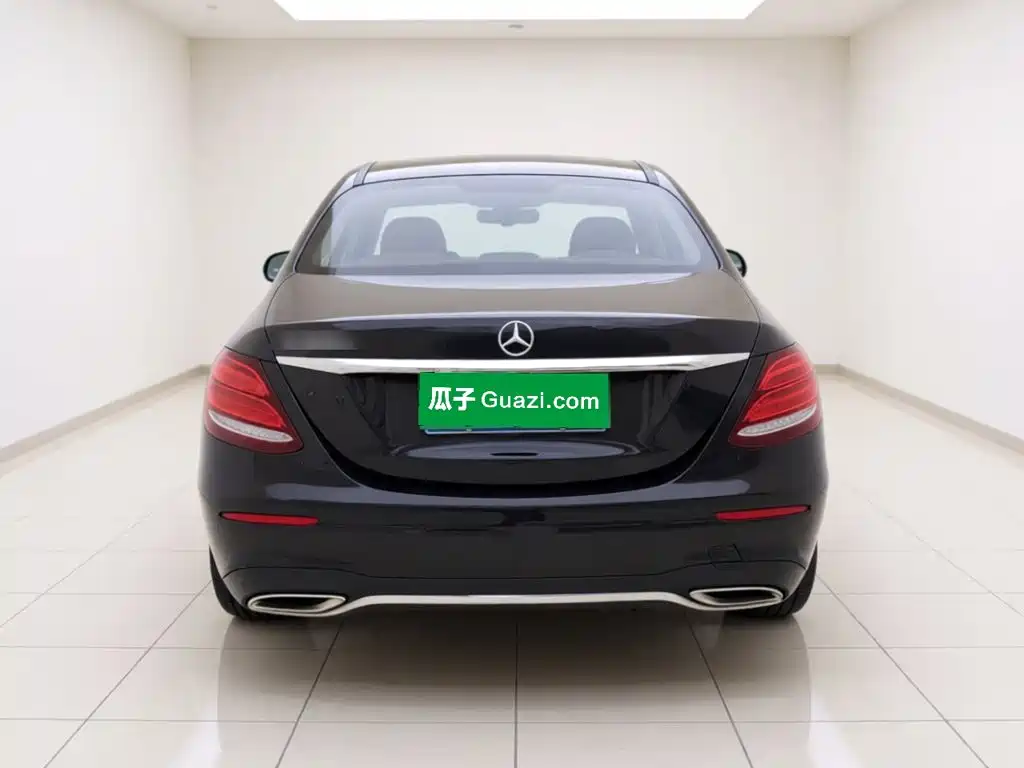 Mercedes-Benz E-Class — миниатюра 3
