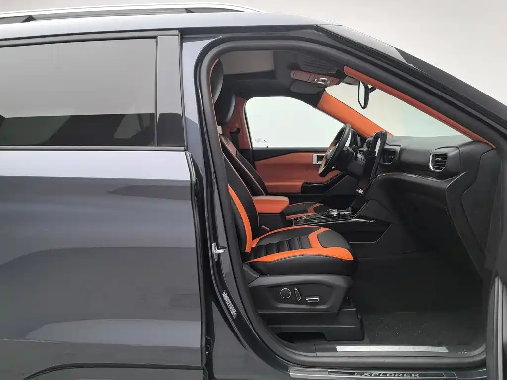 Ford Explorer — миниатюра 23