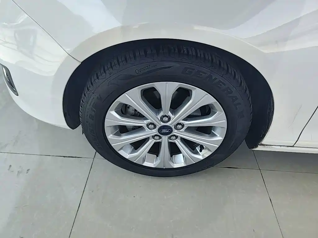 Ford Escort — миниатюра 23