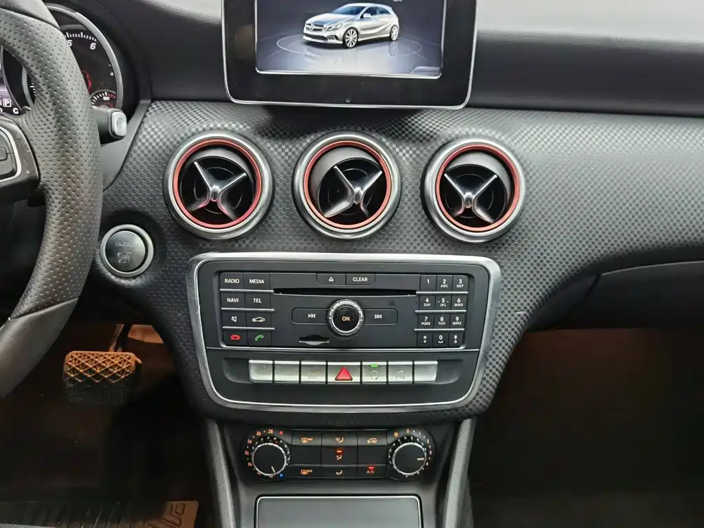Mercedes-Benz A-Class (Import) — миниатюра 12