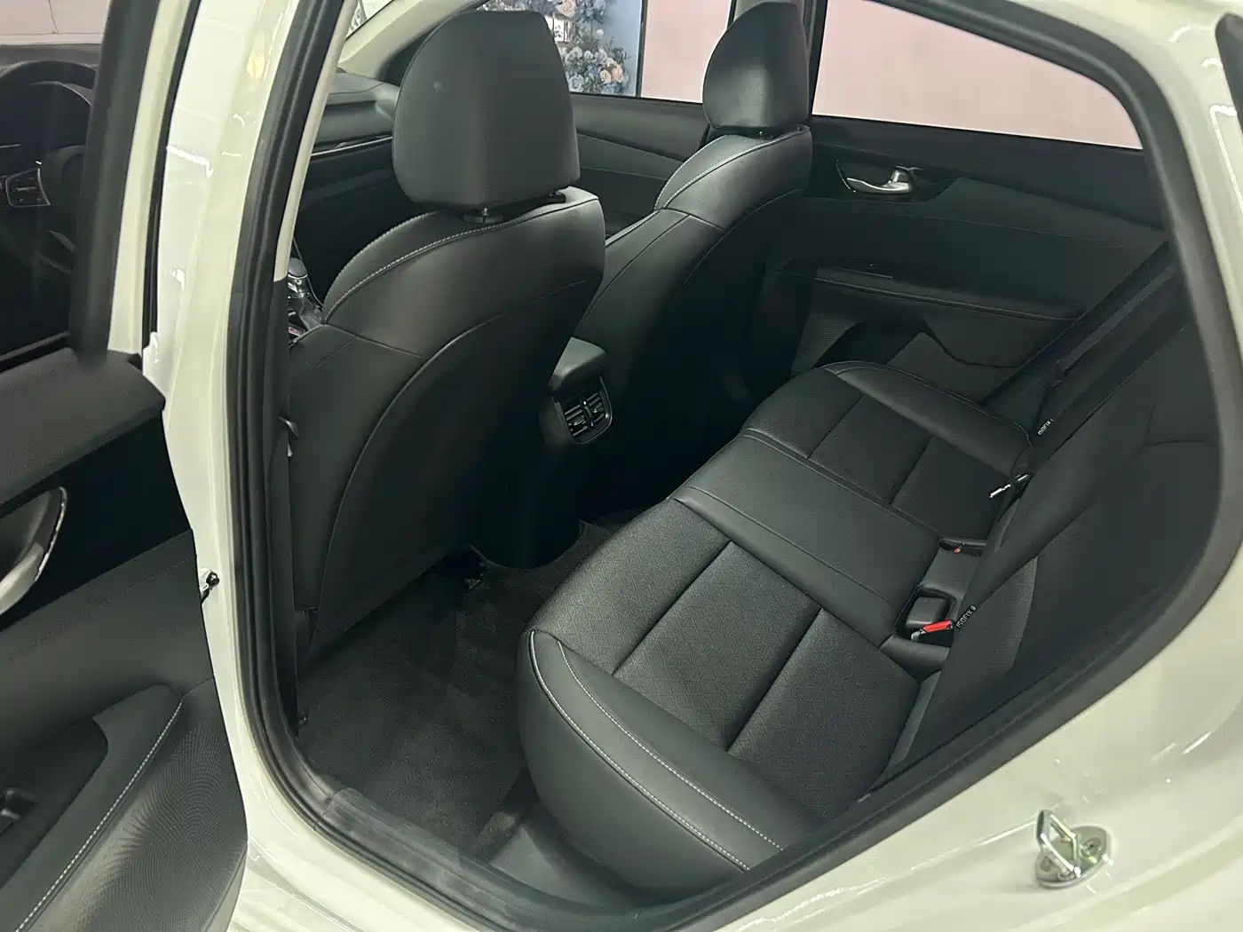 Kia K3 2022 Белый из Китая