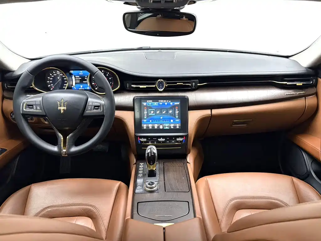 Maserati Quattroporte — миниатюра 4