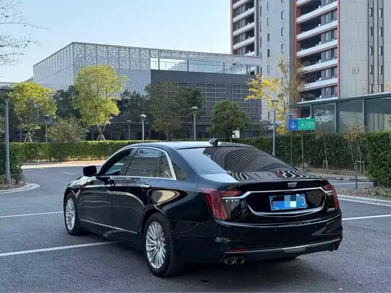 CADILLAC CT6