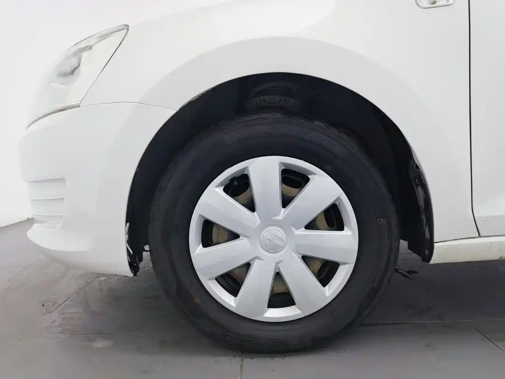 Volkswagen Santana — миниатюра 17