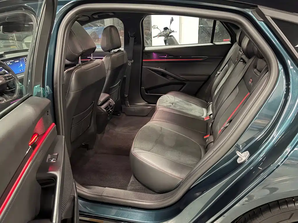 Ford Mondeo — миниатюра 4