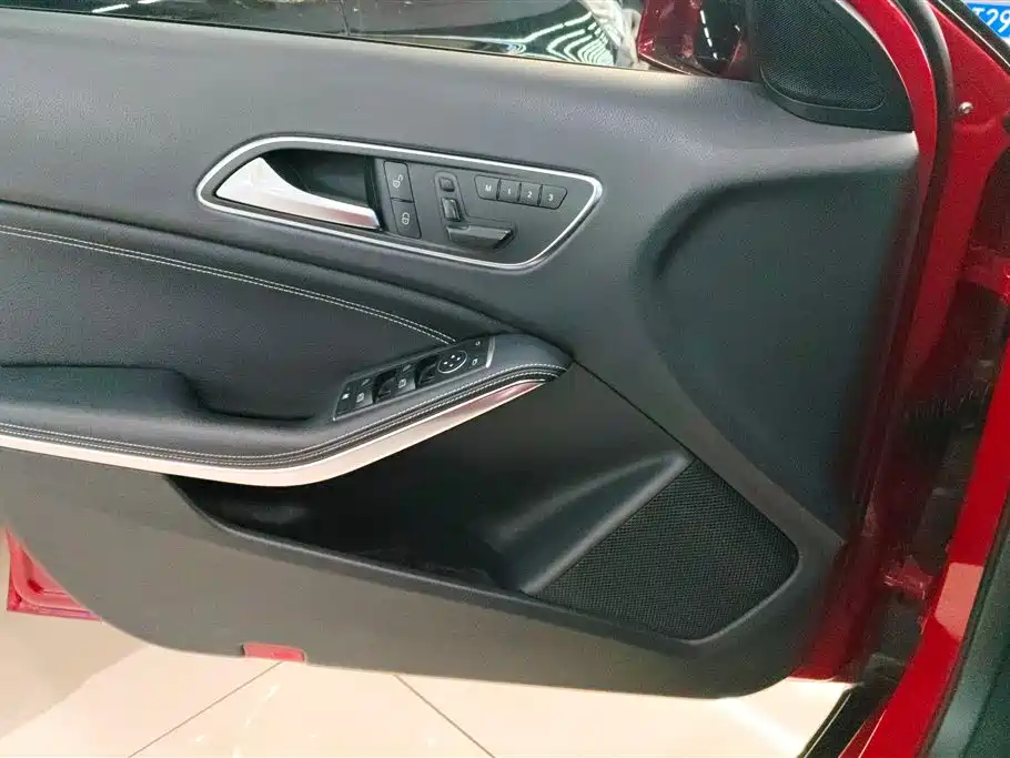Mercedes-Benz GLA 2016 GLA 200