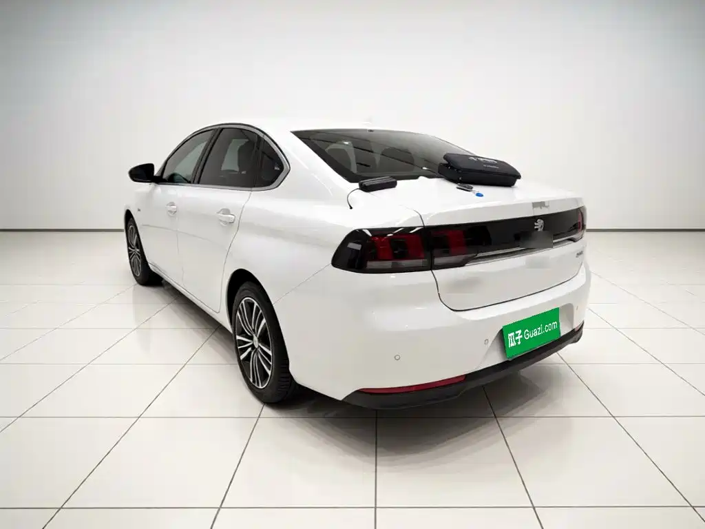 Peugeot 308 — миниатюра 4