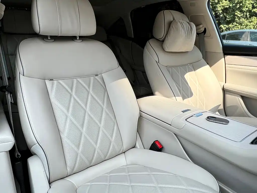 AITO ENJOY THE WORLD S9