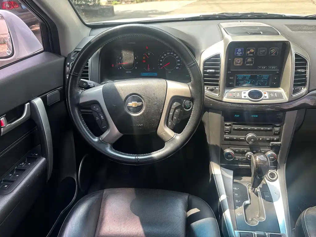 Chevrolet Captiva — миниатюра 6