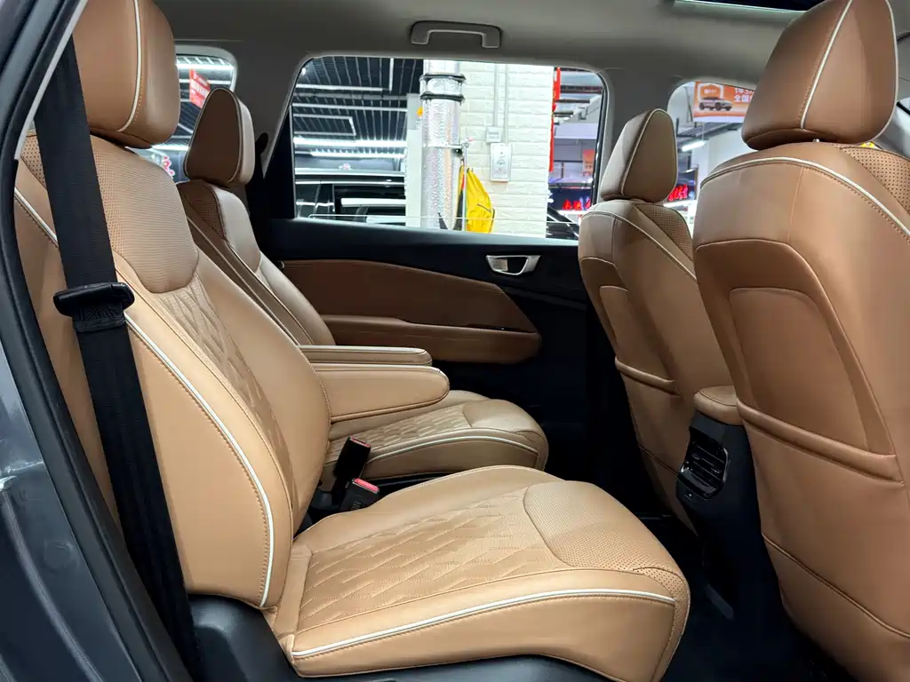 Wuling Jiachen — миниатюра 30