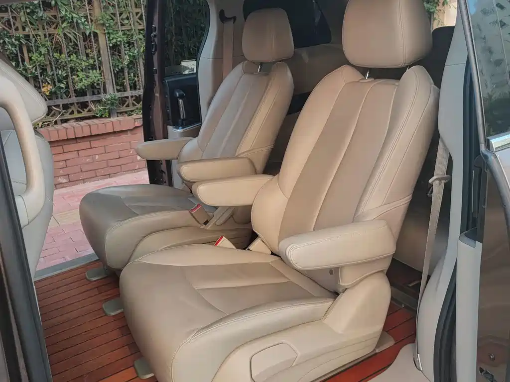 Buick GL8 28T Luxury Type China VI, фото 8
