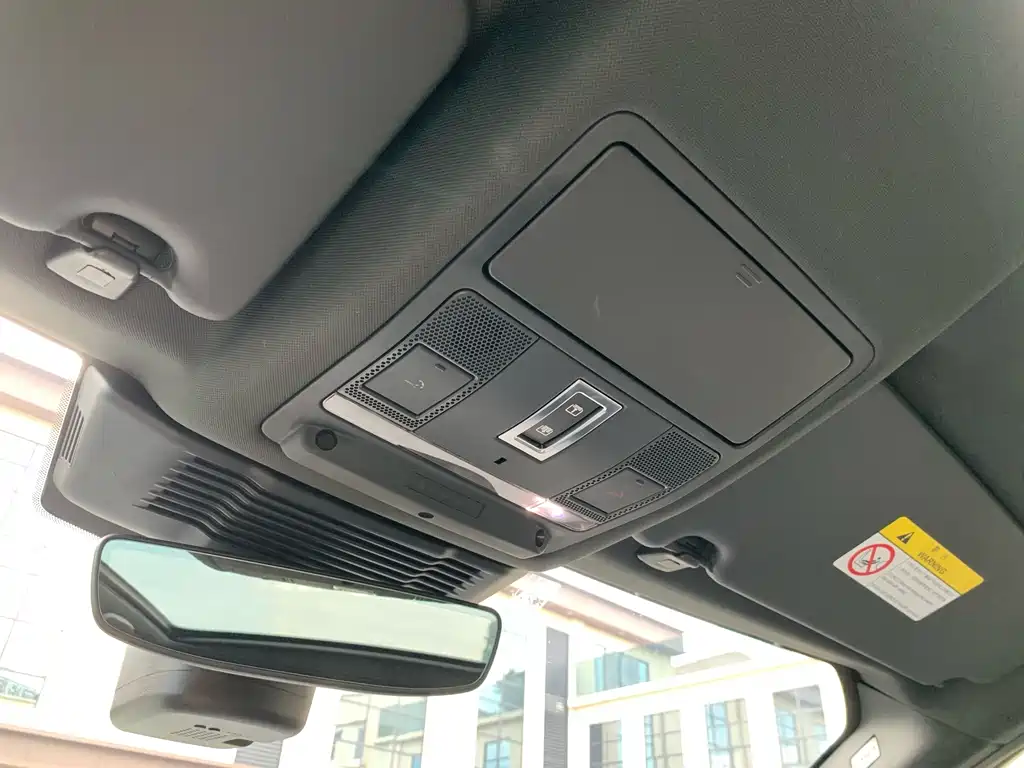 Land Rover Discovery Sport — миниатюра 26