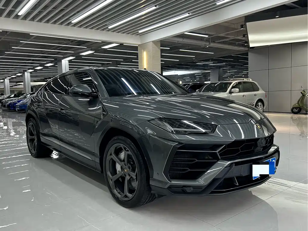 Купить Lamborghini Urus