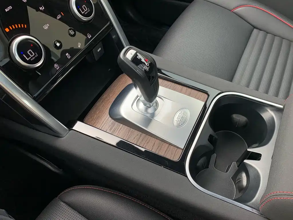 Land Rover Discovery Sport — миниатюра 21
