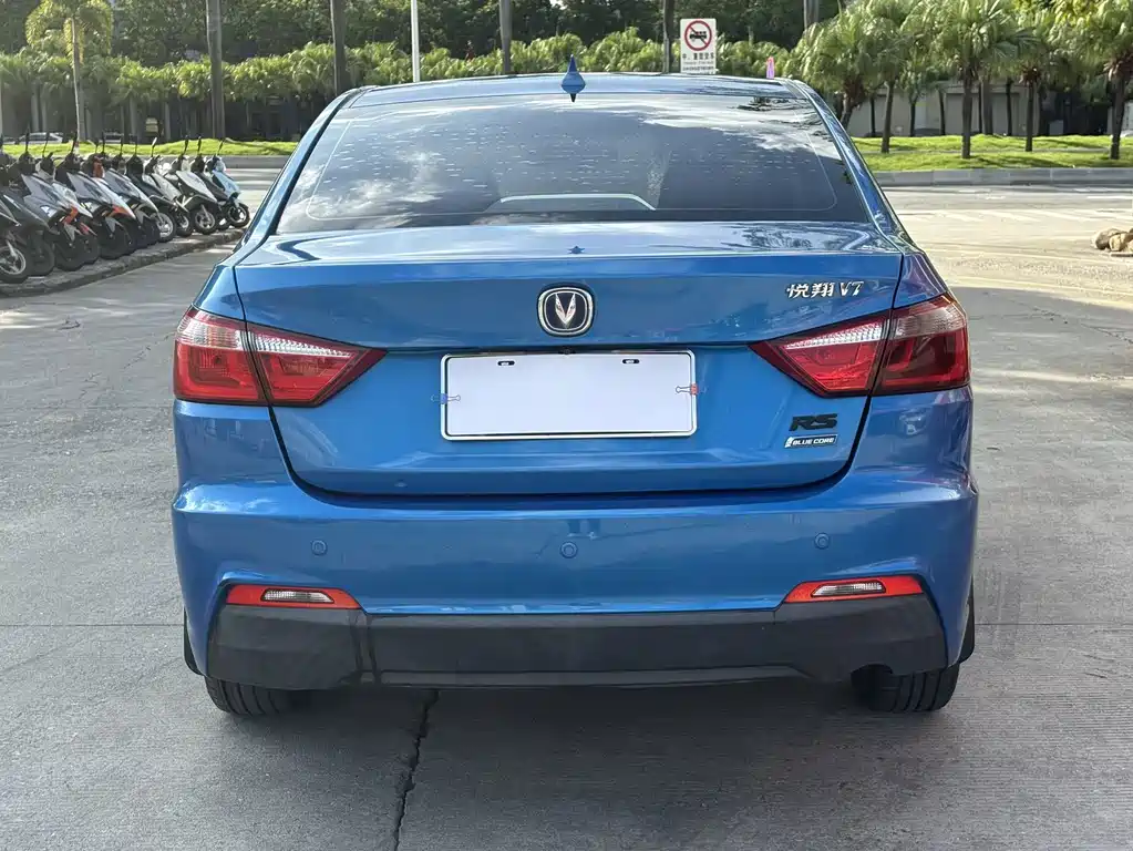 Changan V7 — миниатюра 10