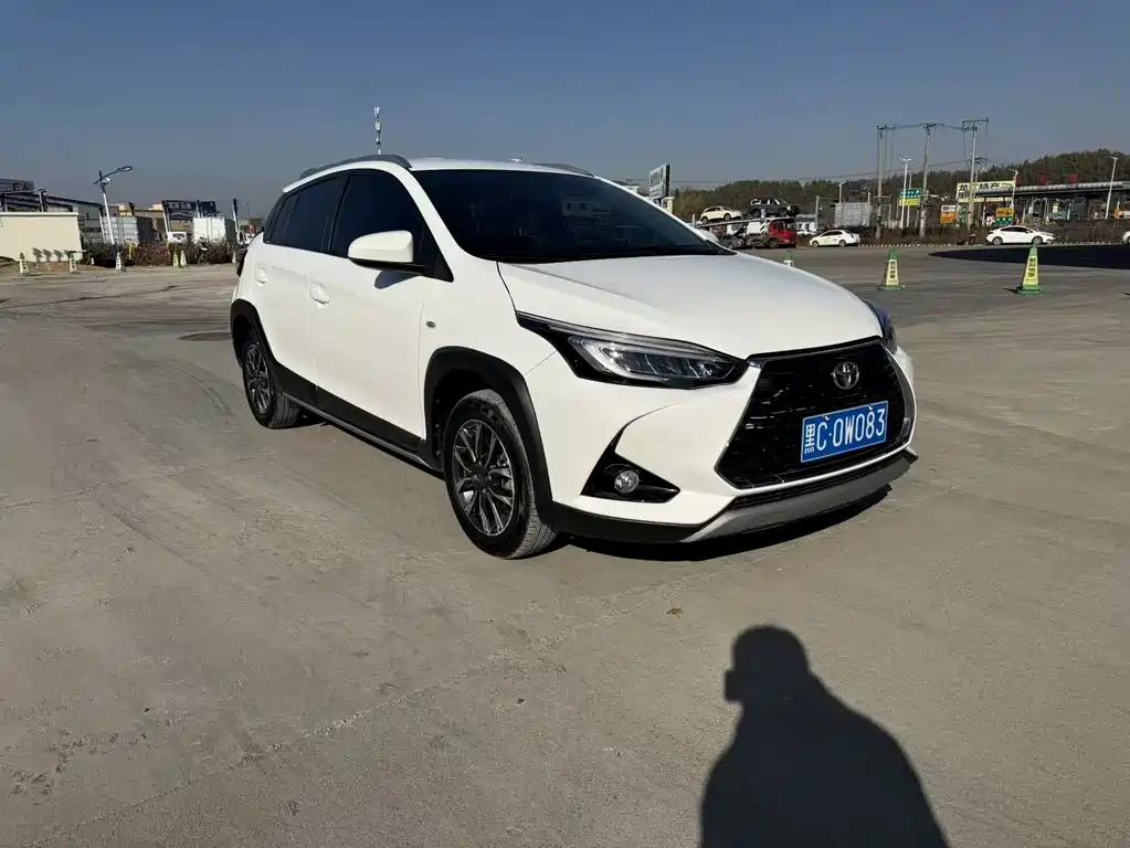 TOYOTA YARIS L ZHIXUAN