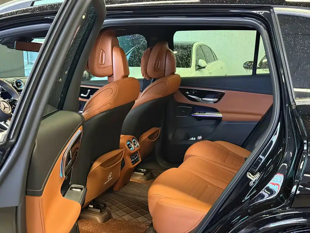 Mercedes-Benz GLC 2025 GLC 300 L 4MATIC 5 мест