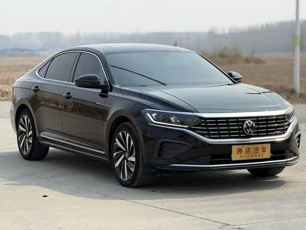 Volkswagen Passat 2025