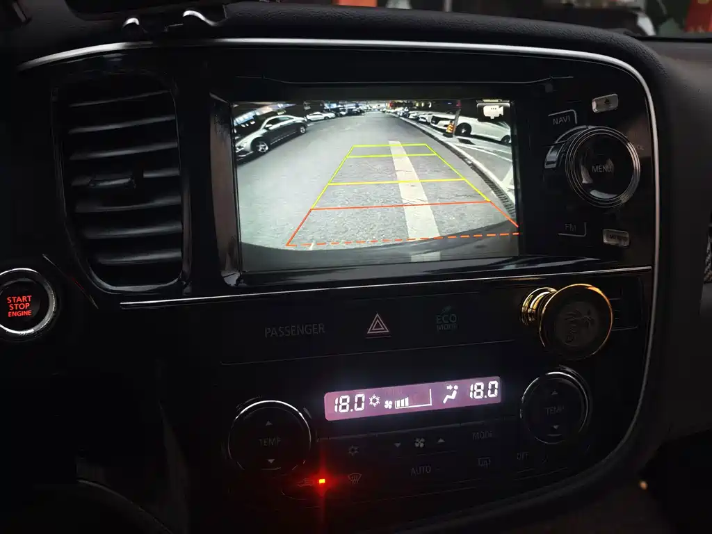 Mitsubishi Outlander (Import) — миниатюра 13
