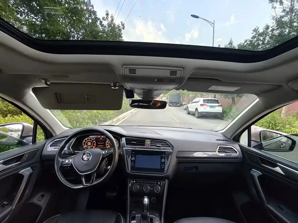 Volkswagen Tiguan — миниатюра 9